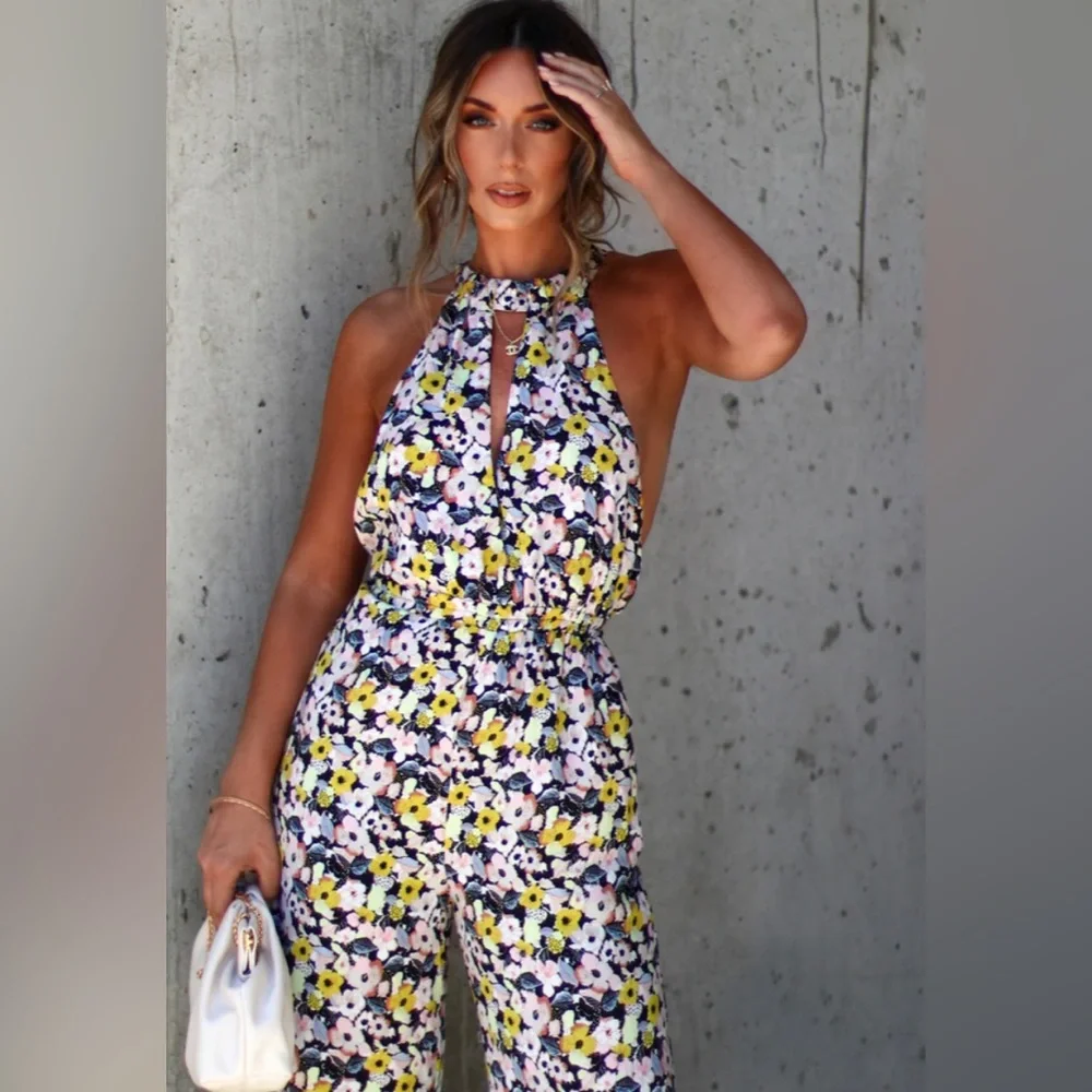 NWT VICI BLUMA FLORAL HALTER JUMPSUIT - BLACK/MULTI |Size Medium LAST ONE!!! - Picture 4 of 8